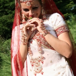 svadebnoe-plate-v-indijskom-stile(45)