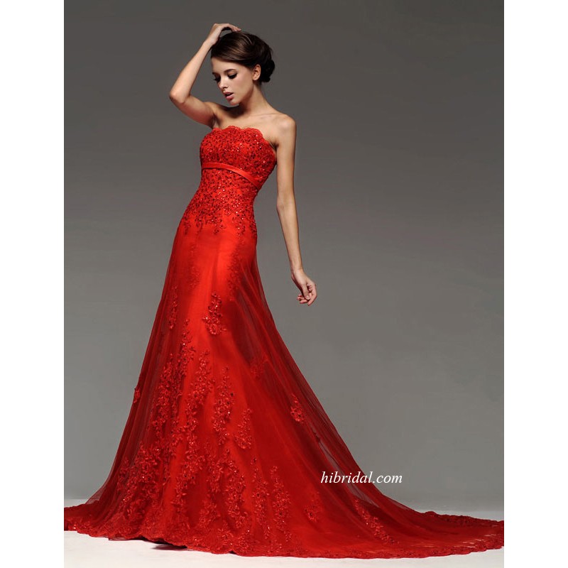 Wedding pictures red dresses